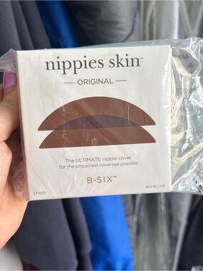 Nippies Skin Original B-Six Adhesive Nipple Covers - hazelnut Brown